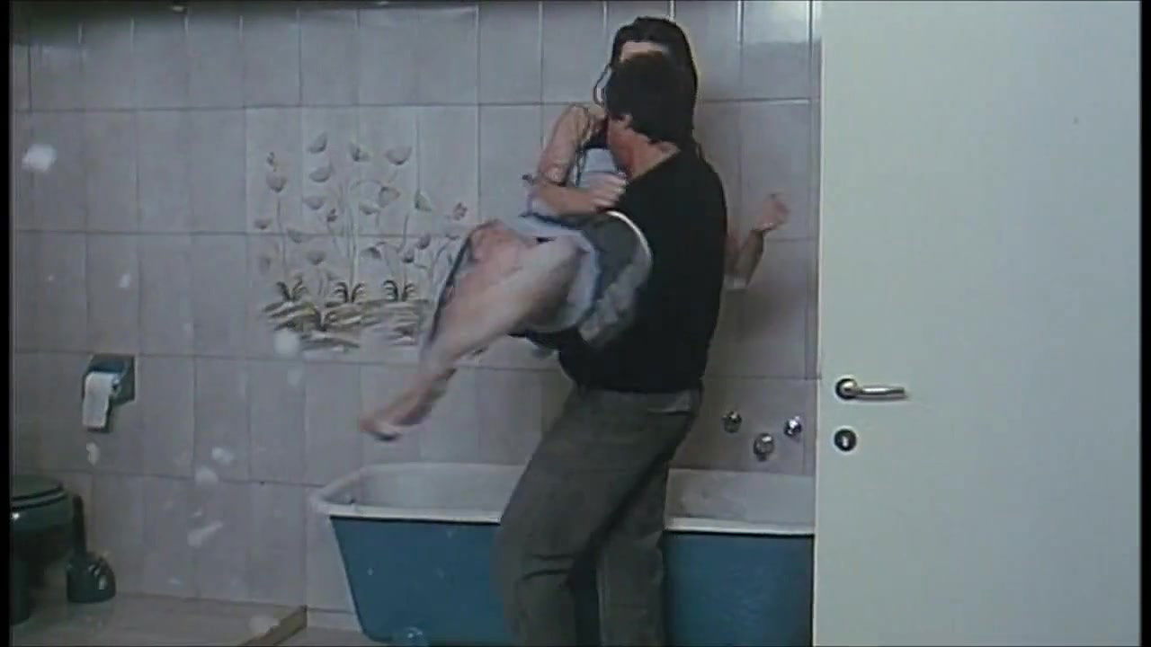 Carole Bouquet – Bingo Bongo