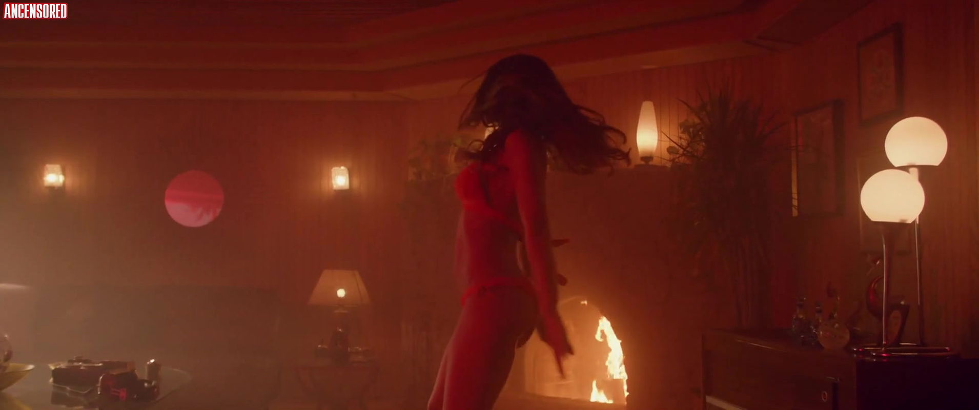 carolina ardohain pampita – desearas al hombre de tu hermana