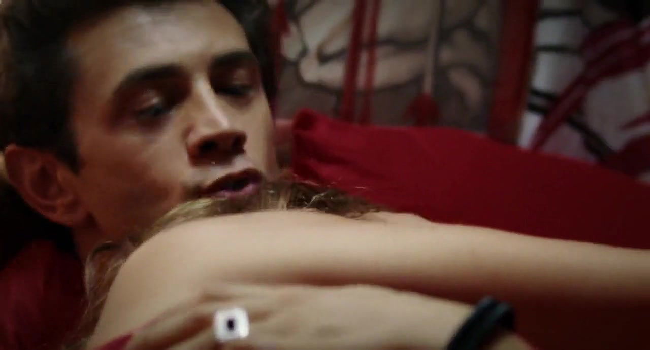 Carolina Crescentini – 20 Sigarette