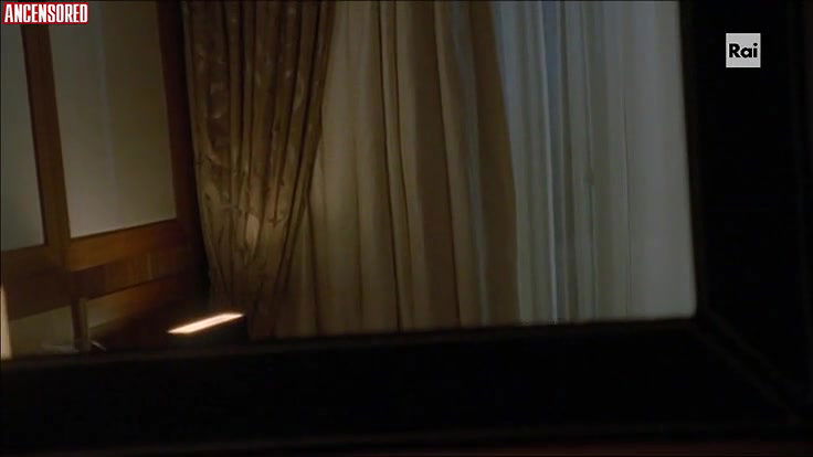 Carolina Crescentini – never for love