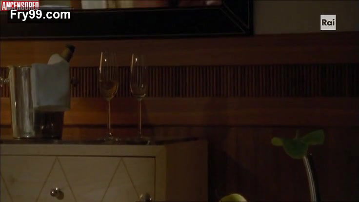 Carolina Crescentini – never for love