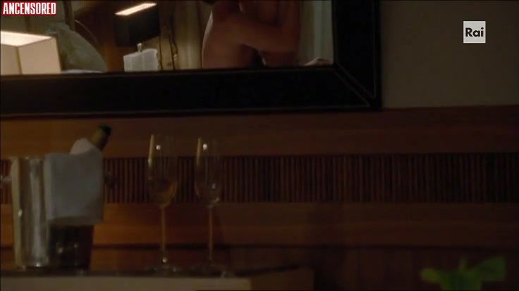 Carolina Crescentini – never for love