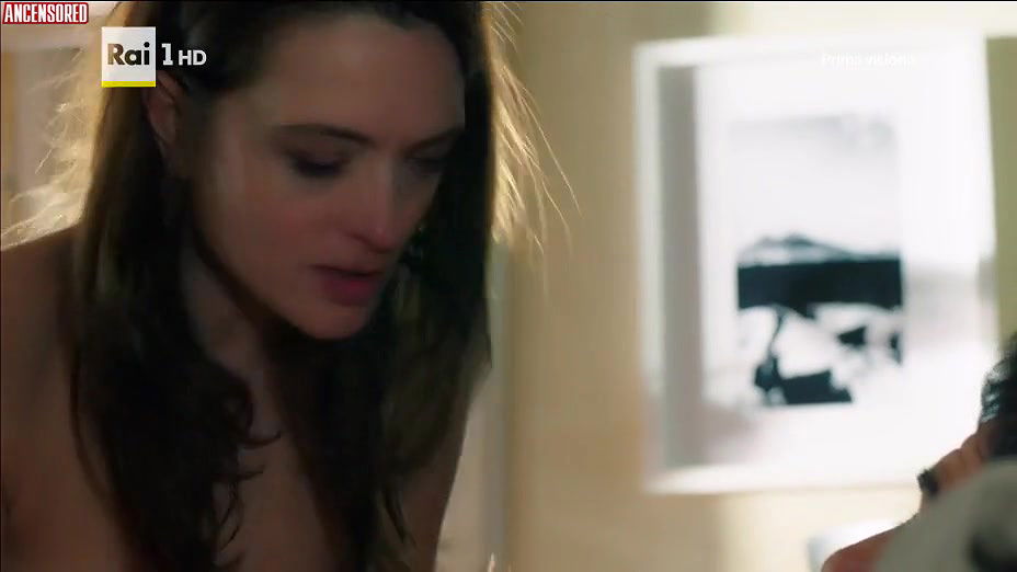 Carolina Crescentini – the bastards of pizzofalcone