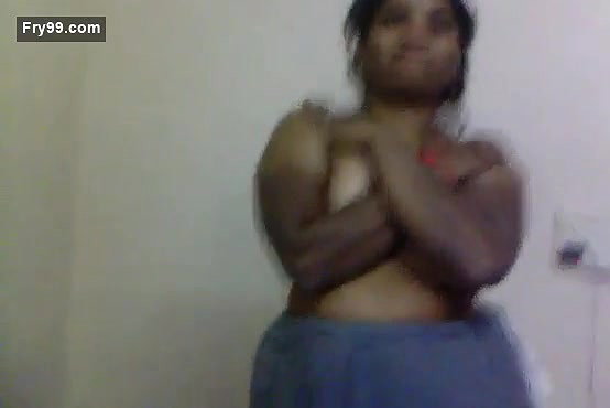 Desi sexy bhabi open her dress