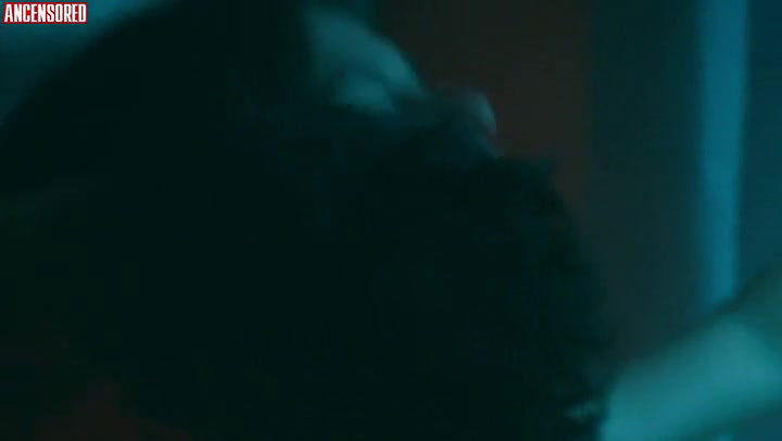 Caroline Dhavernas – Blue Moon