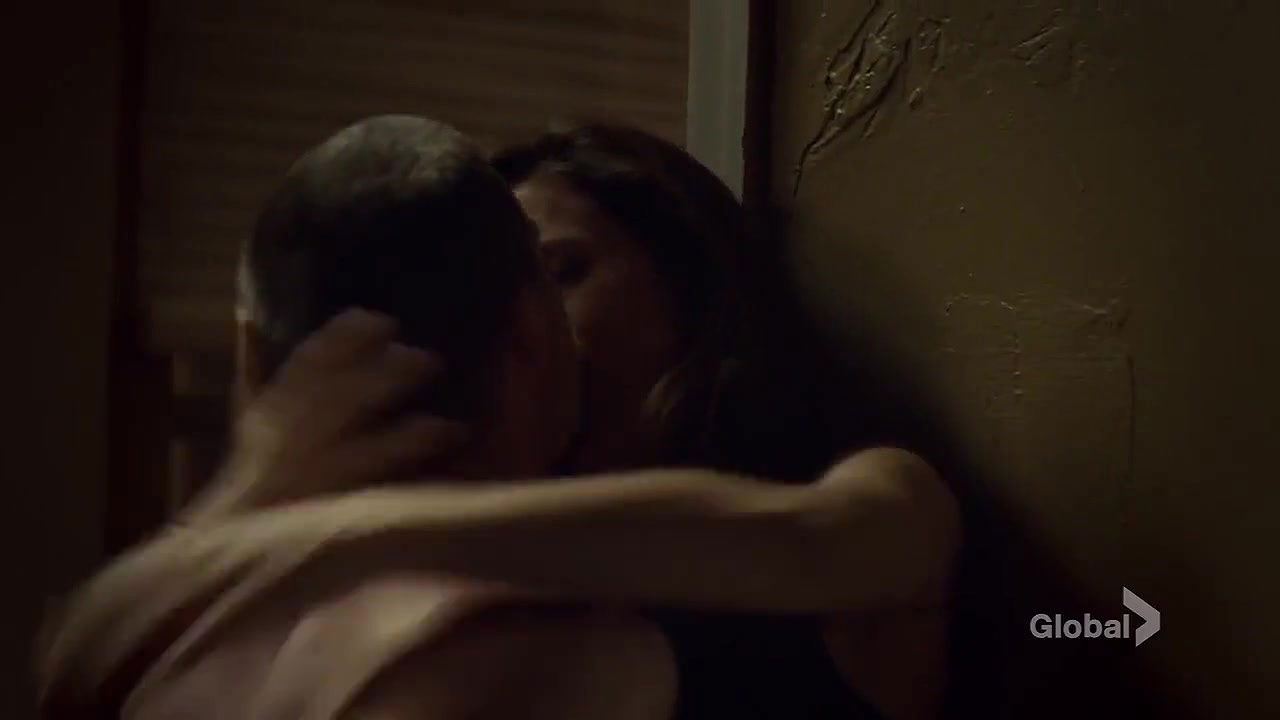 Caroline Dhavernas – mary kills people