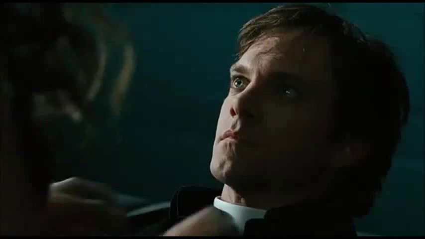 Caroline Dhavernas – Surviving My Mother