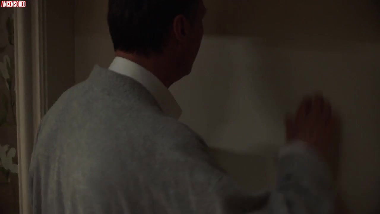 caroline hanke – algiers confidential