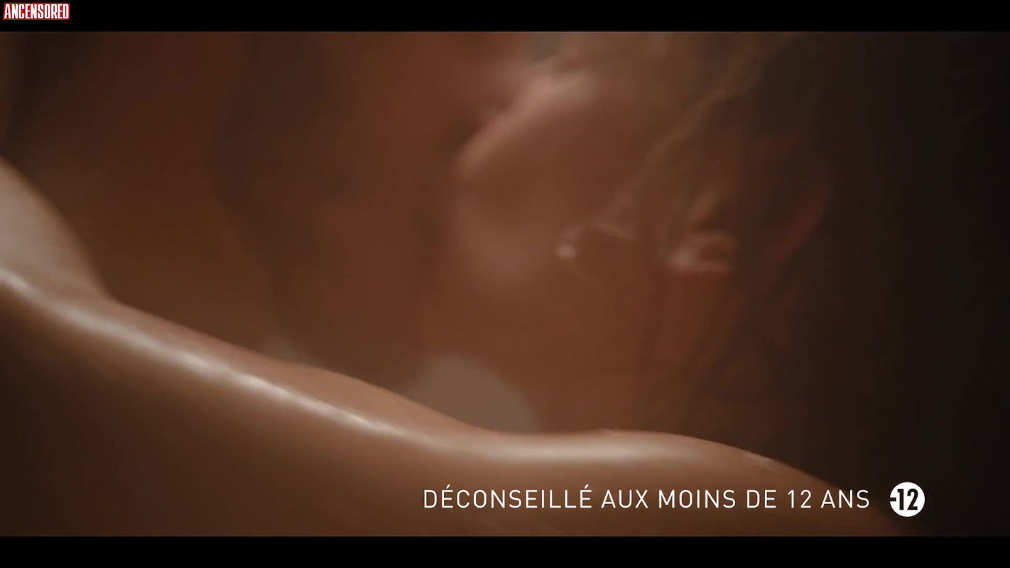 caroline taillet – the y theory