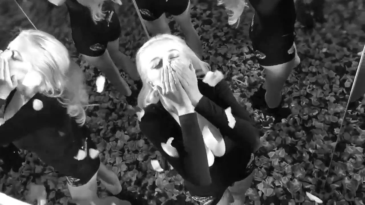 Caroline Vreeland – love advent