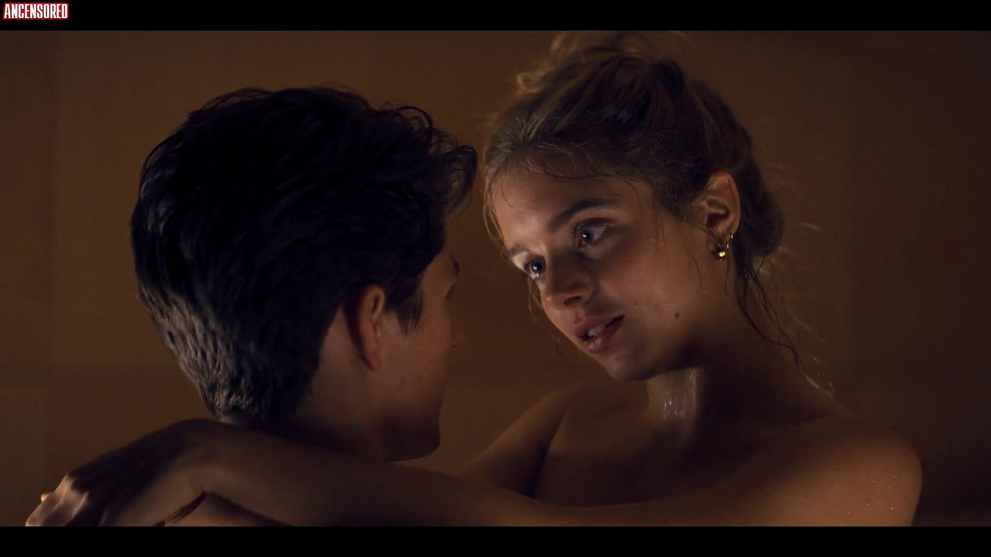 casimere jollette – tiny pretty things