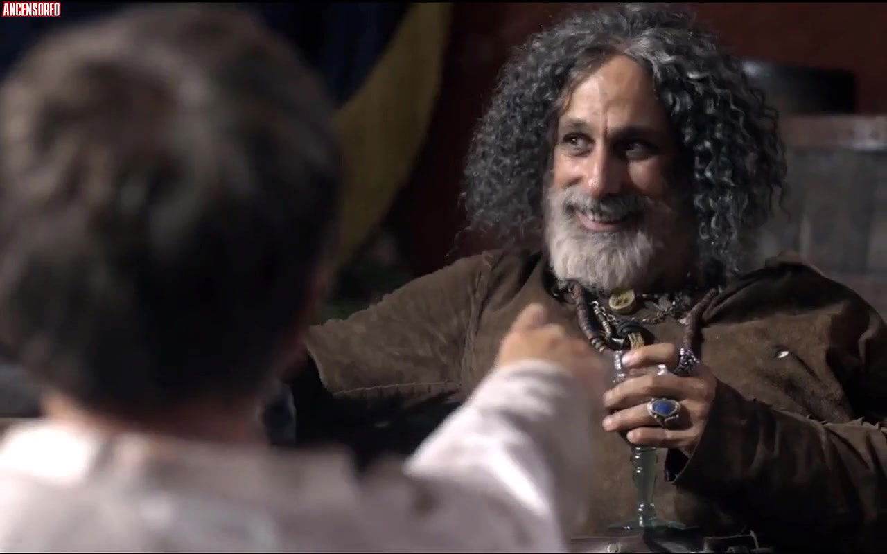 Cassandra Sanchez Navarro – sitiados mexico