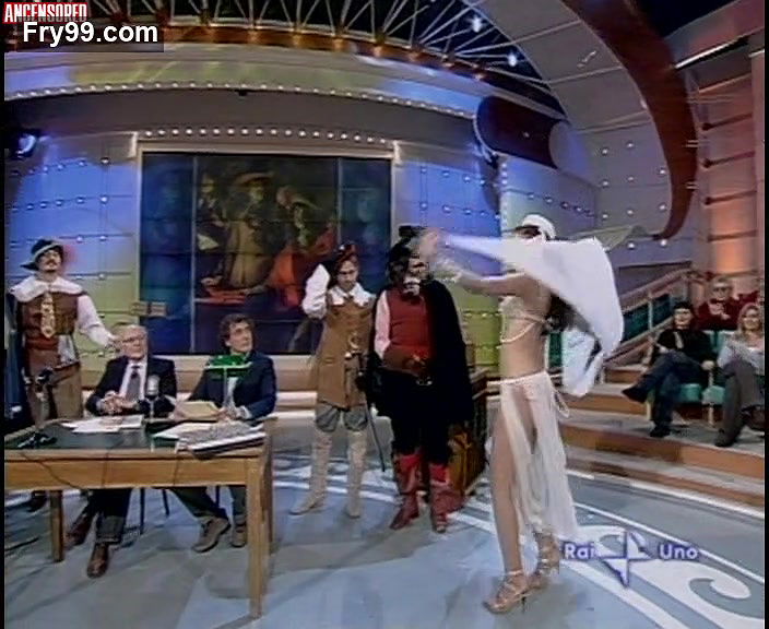 Caterina Balivo – casa raiuno