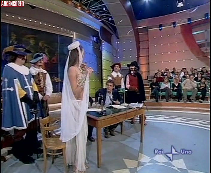 Caterina Balivo – casa raiuno