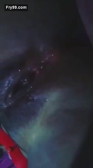 Wet pussy of red bra girl