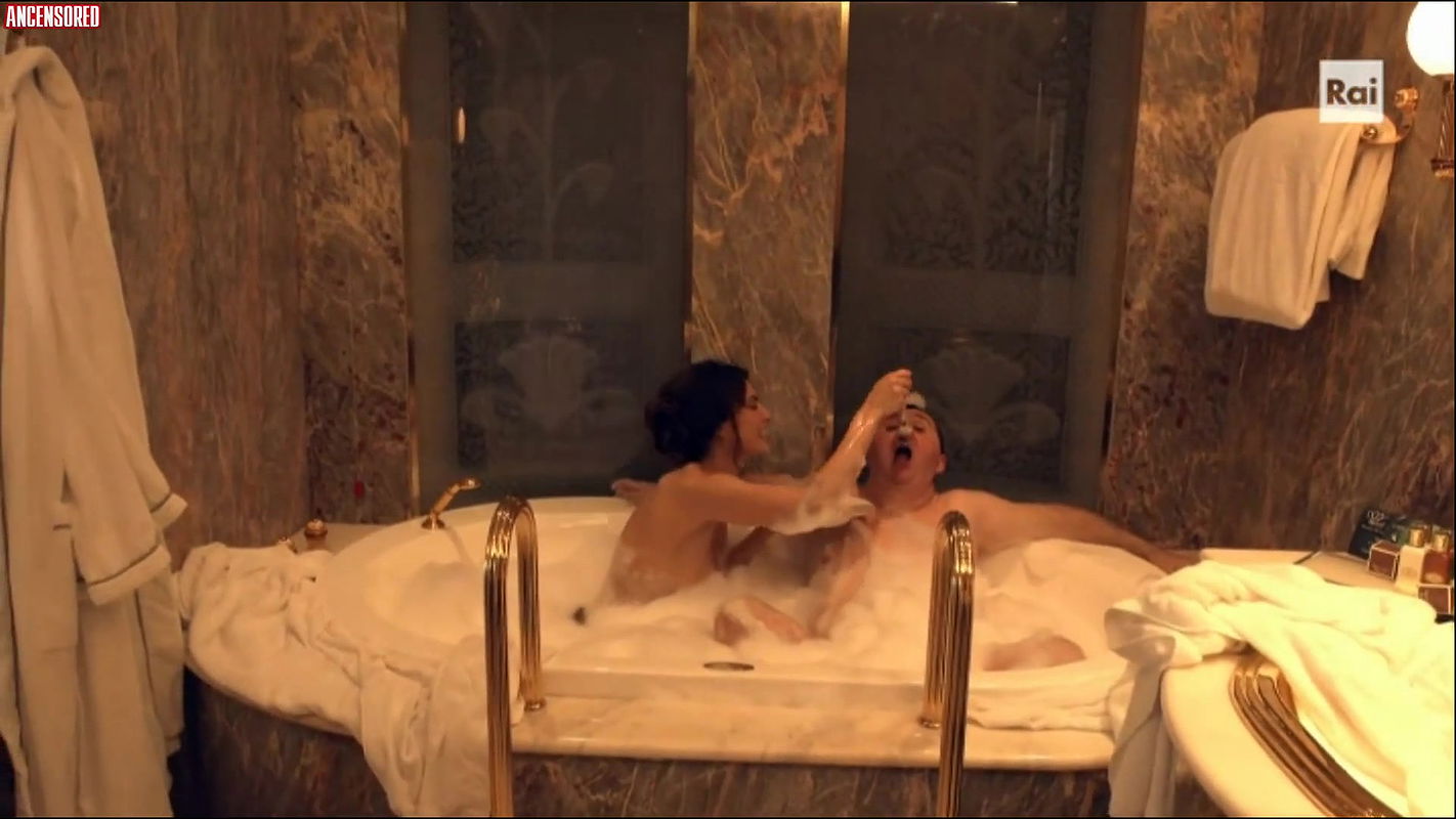 Catrinel Marlon – L ispettore Coliandro