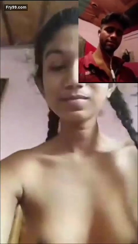 Desi Cute Girl Showing