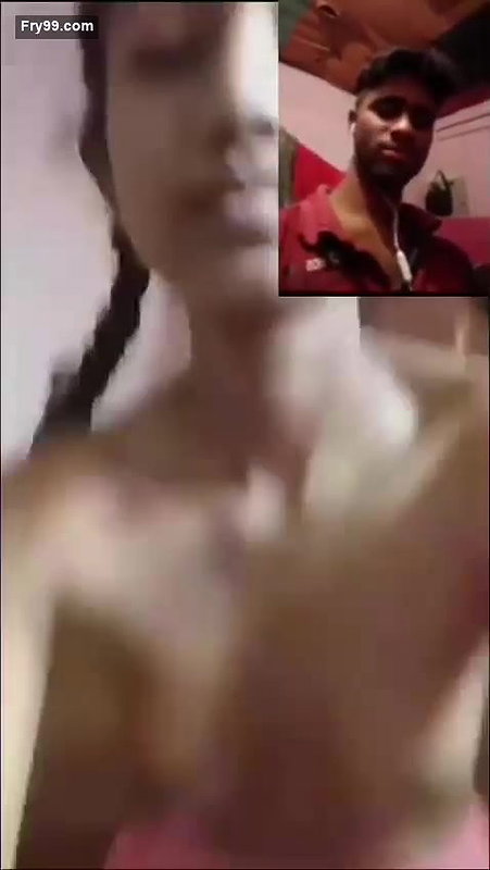 Desi Cute Girl Showing