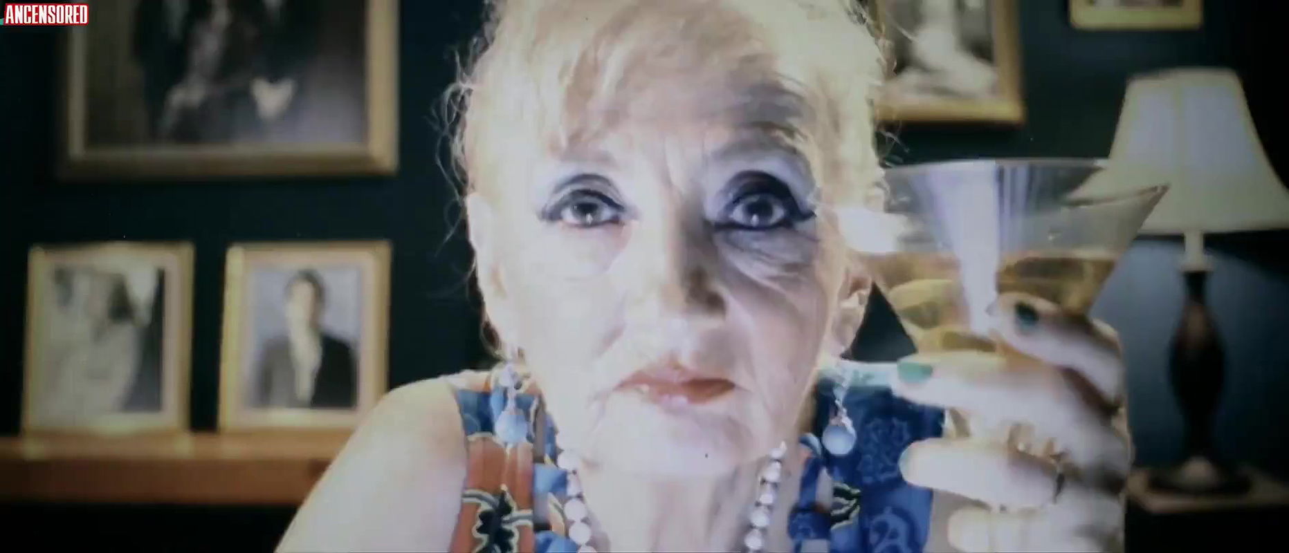 champagne nuttanun – whos watching oliver