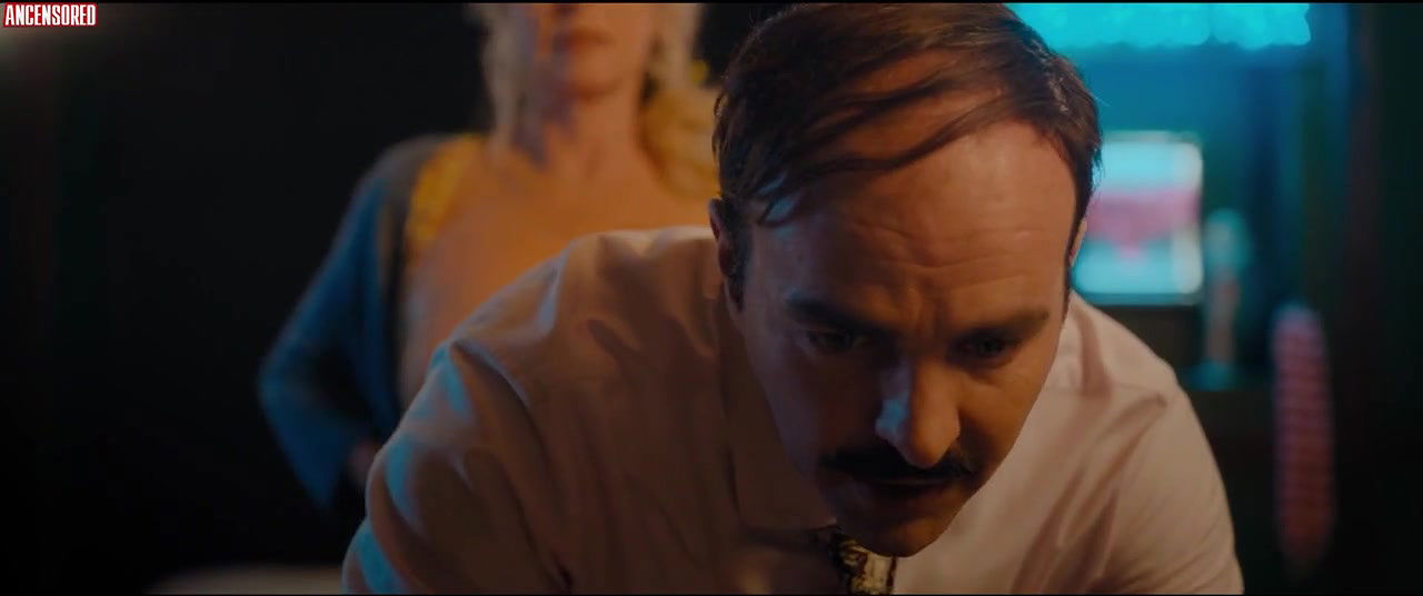 chantal ladesou – nicky larson