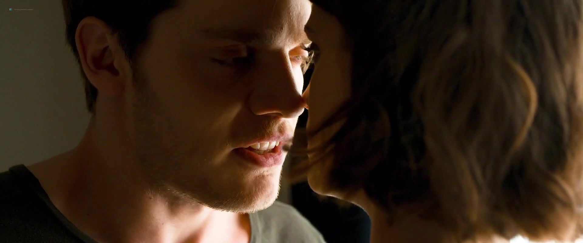 Charlbi Dean Kriek – dont sleep