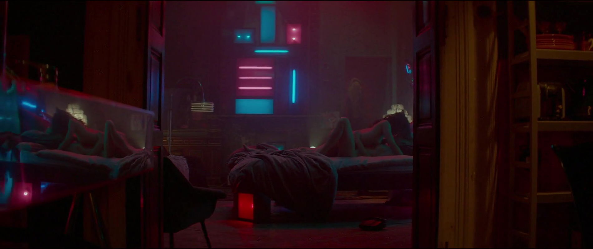 Charlize Theron – atomic blonde