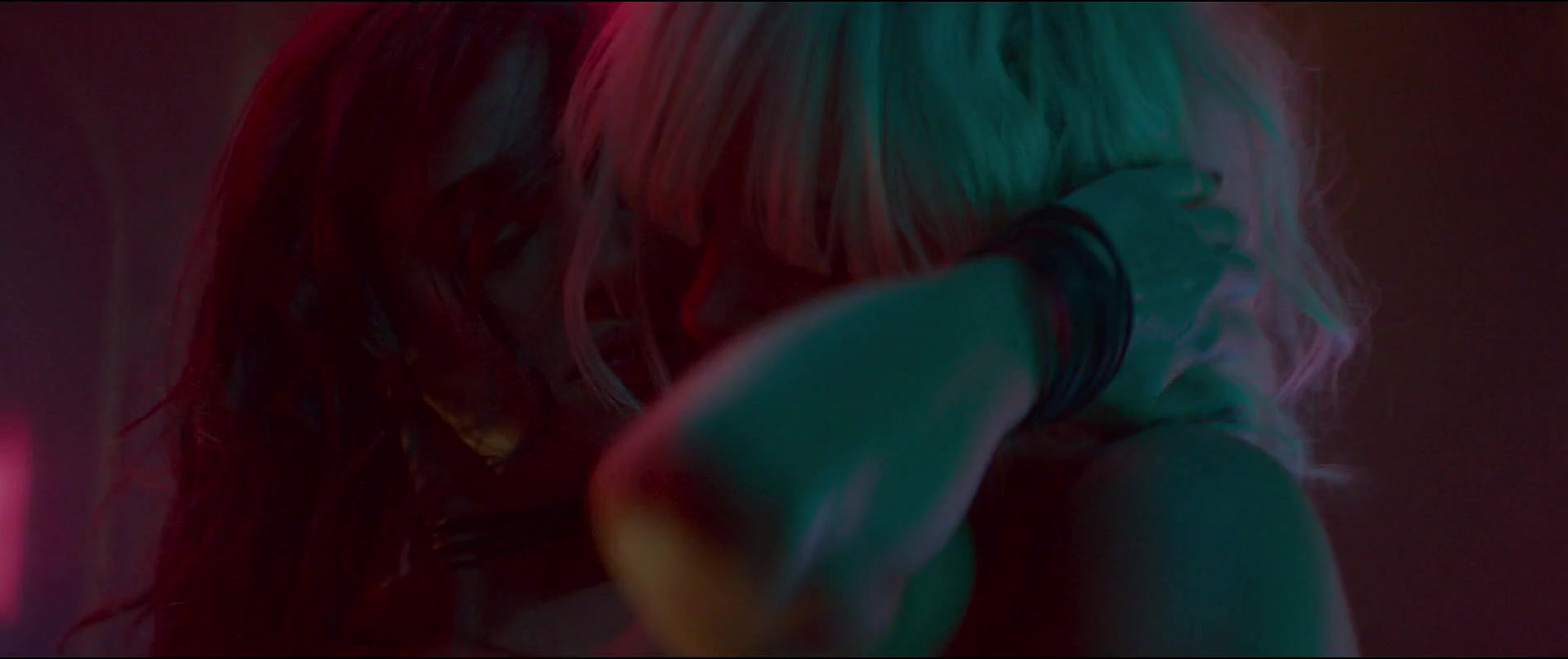Charlize Theron – atomic blonde