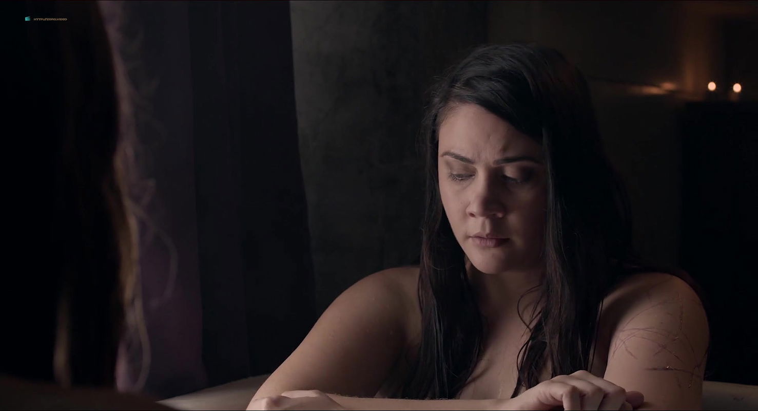 Charlotte Best – alone