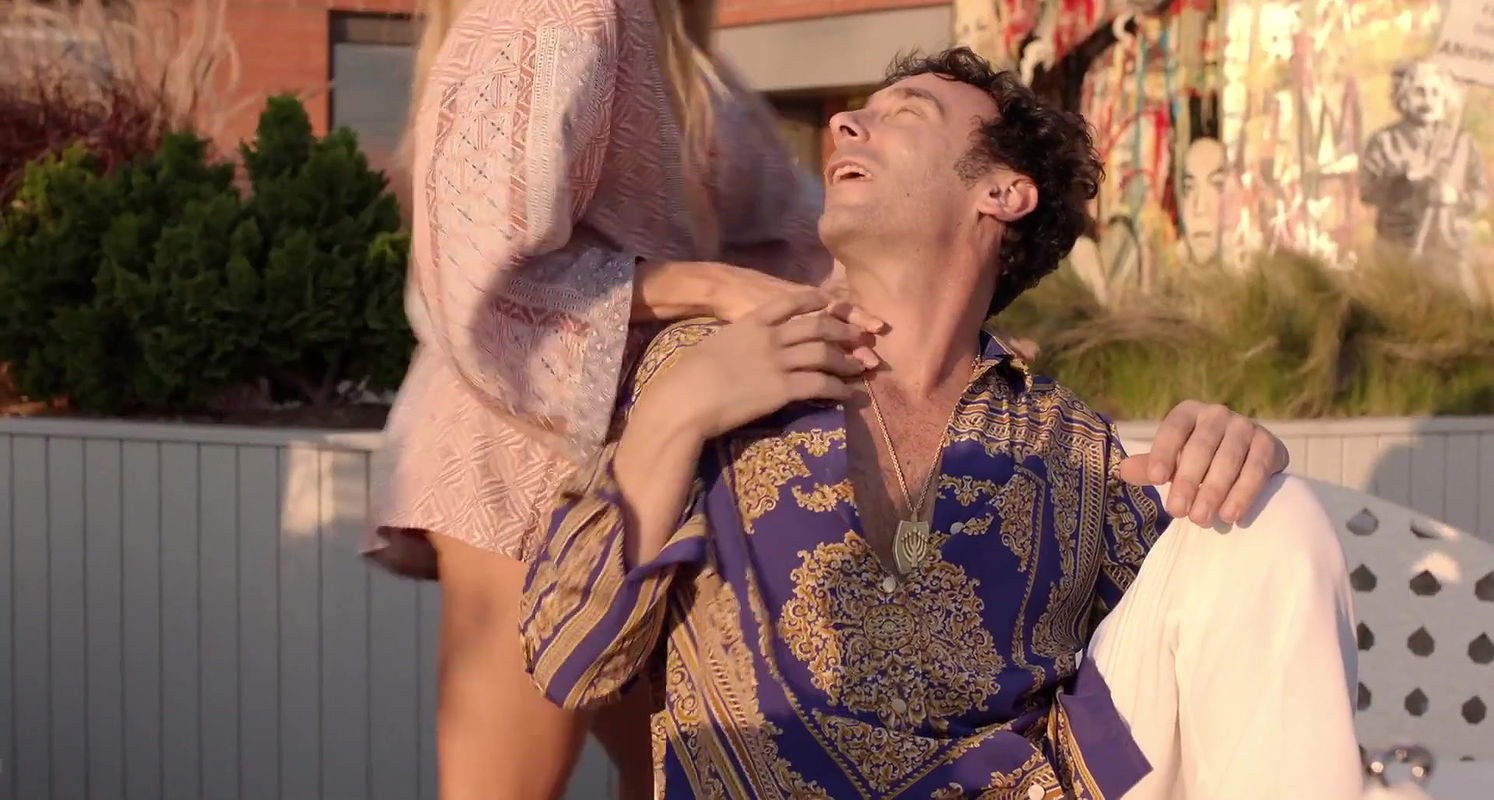 Charlotte McKinney – first we take brooklyn