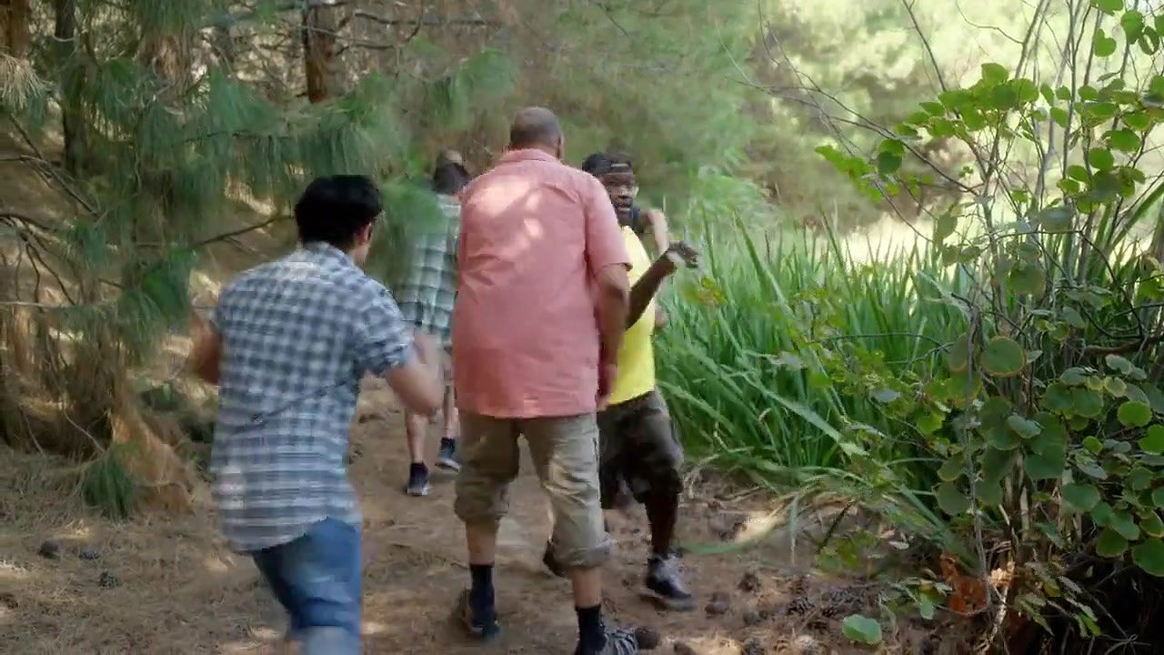 Charlotte McKinney – mad families