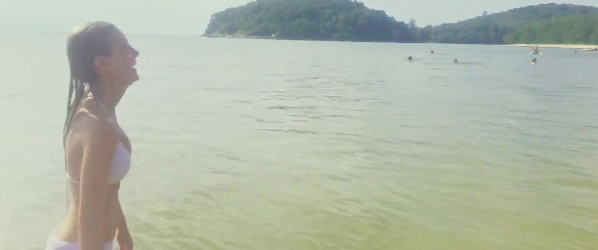 Charlotte Vega – american assassin