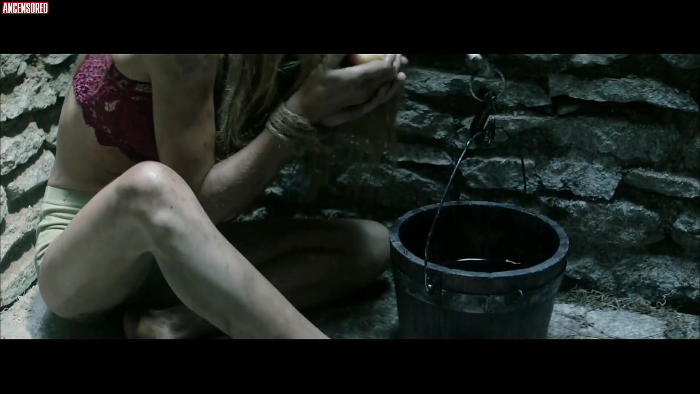 Charlotte Vega – wrong turn 2