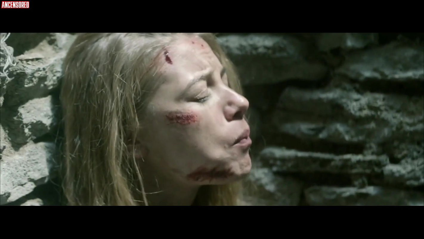 Charlotte Vega – wrong turn 2