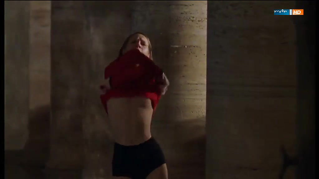 Chiara Schoras – Picknick im Schnee