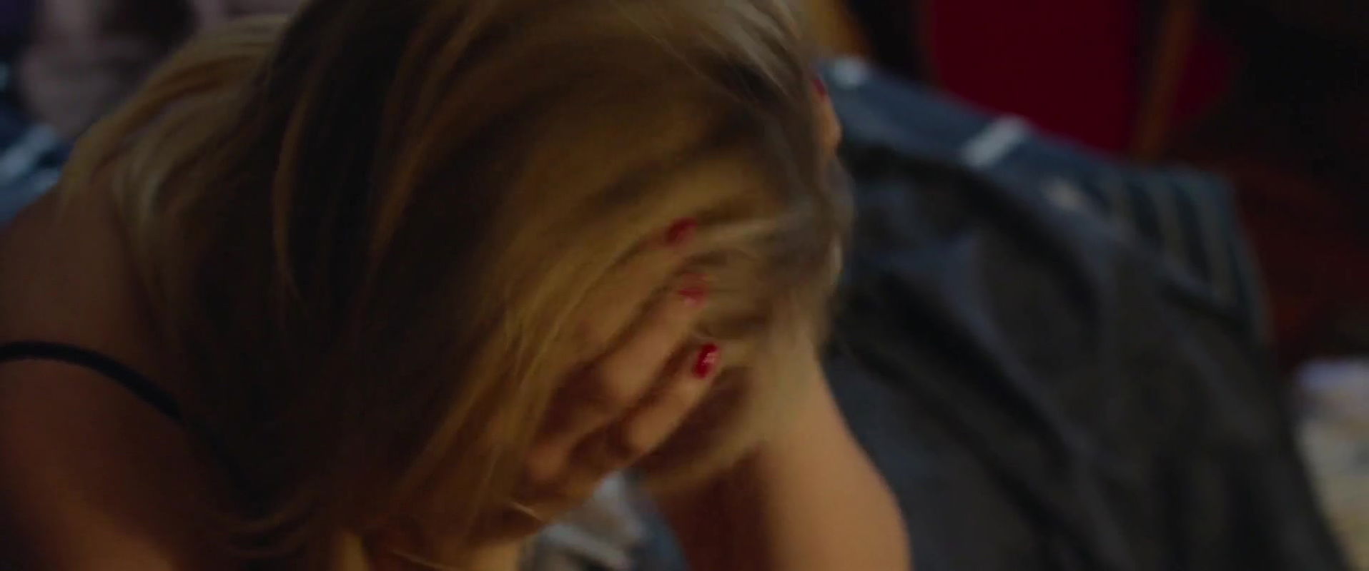 Chlo Mor – brain on fire