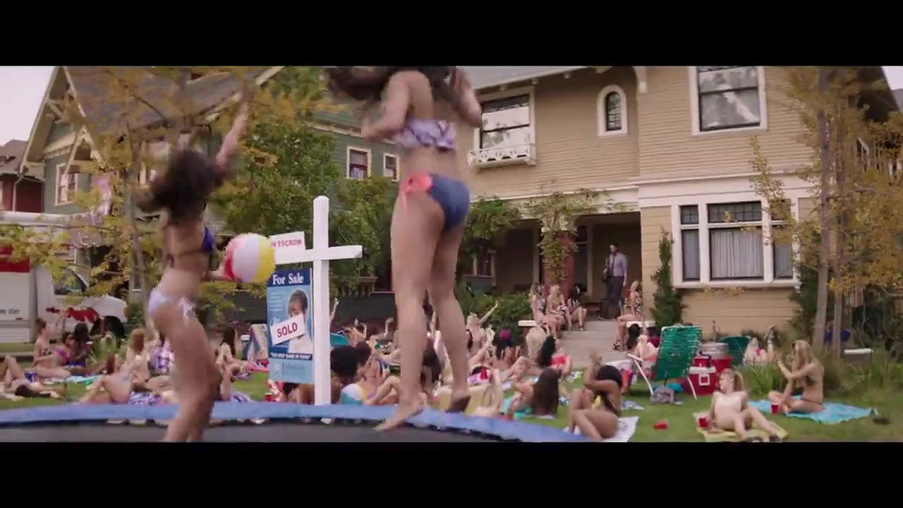 Chlo Mor – Neighbors 2 Sorority Rising