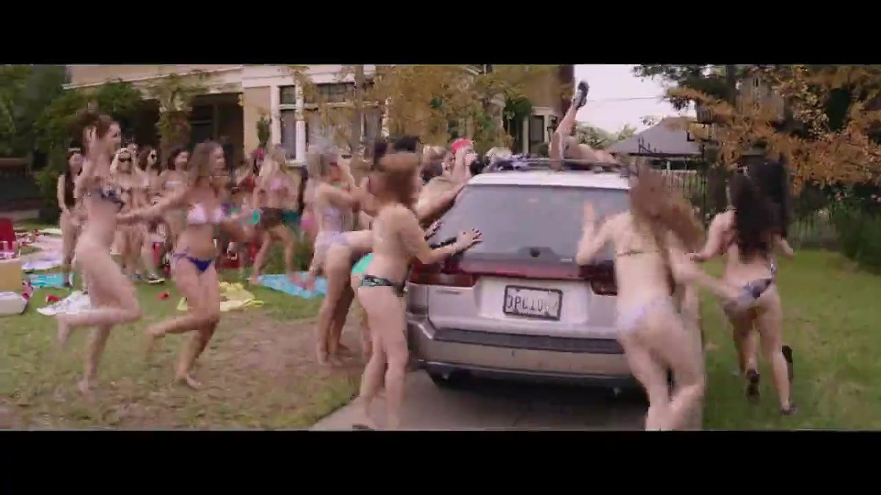 Chlo Mor – Neighbors 2 Sorority Rising