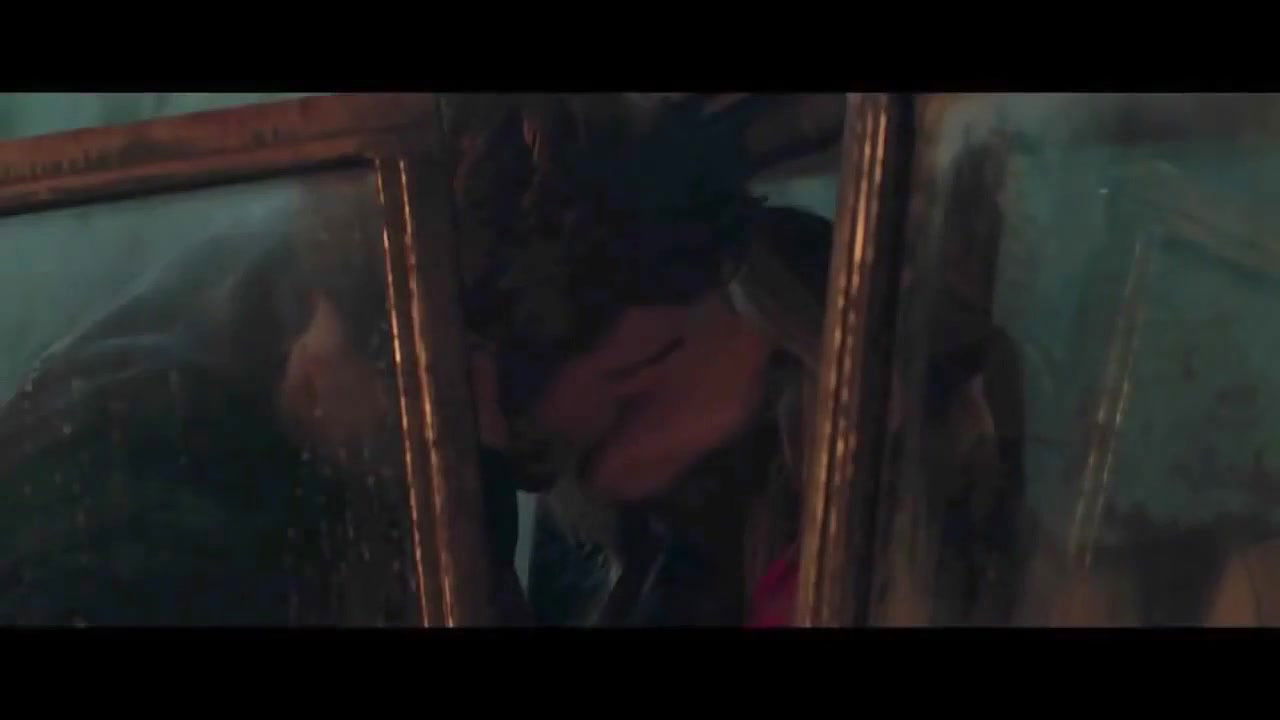 Chlo Mor – The Fifth Wave