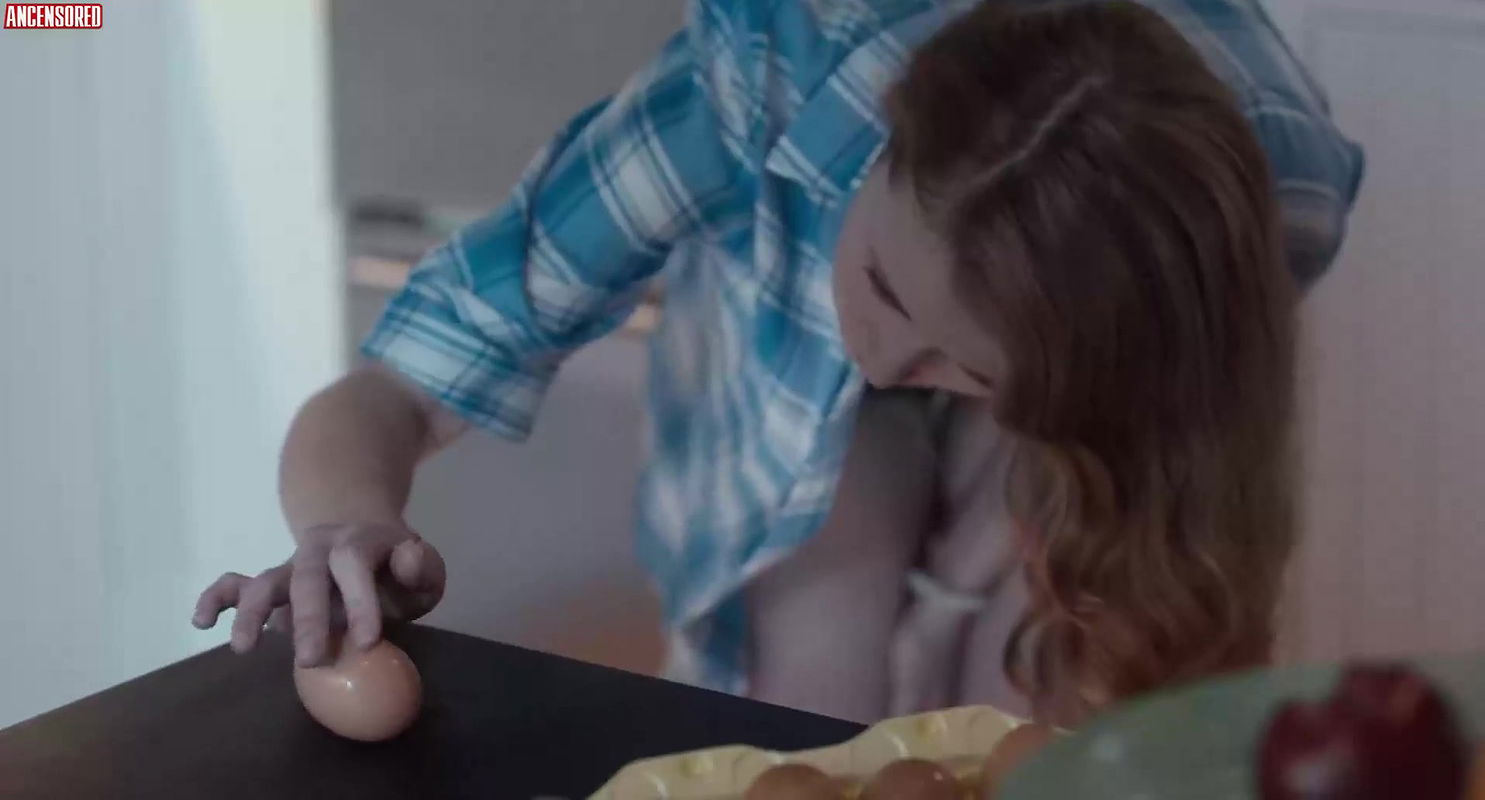 Chlo Sev – love is blind