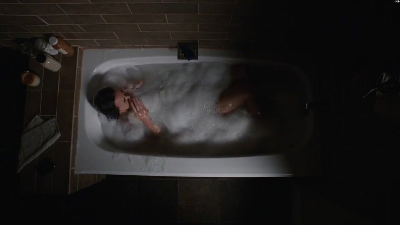 Chloe Bennet – Agents of S H I E L D