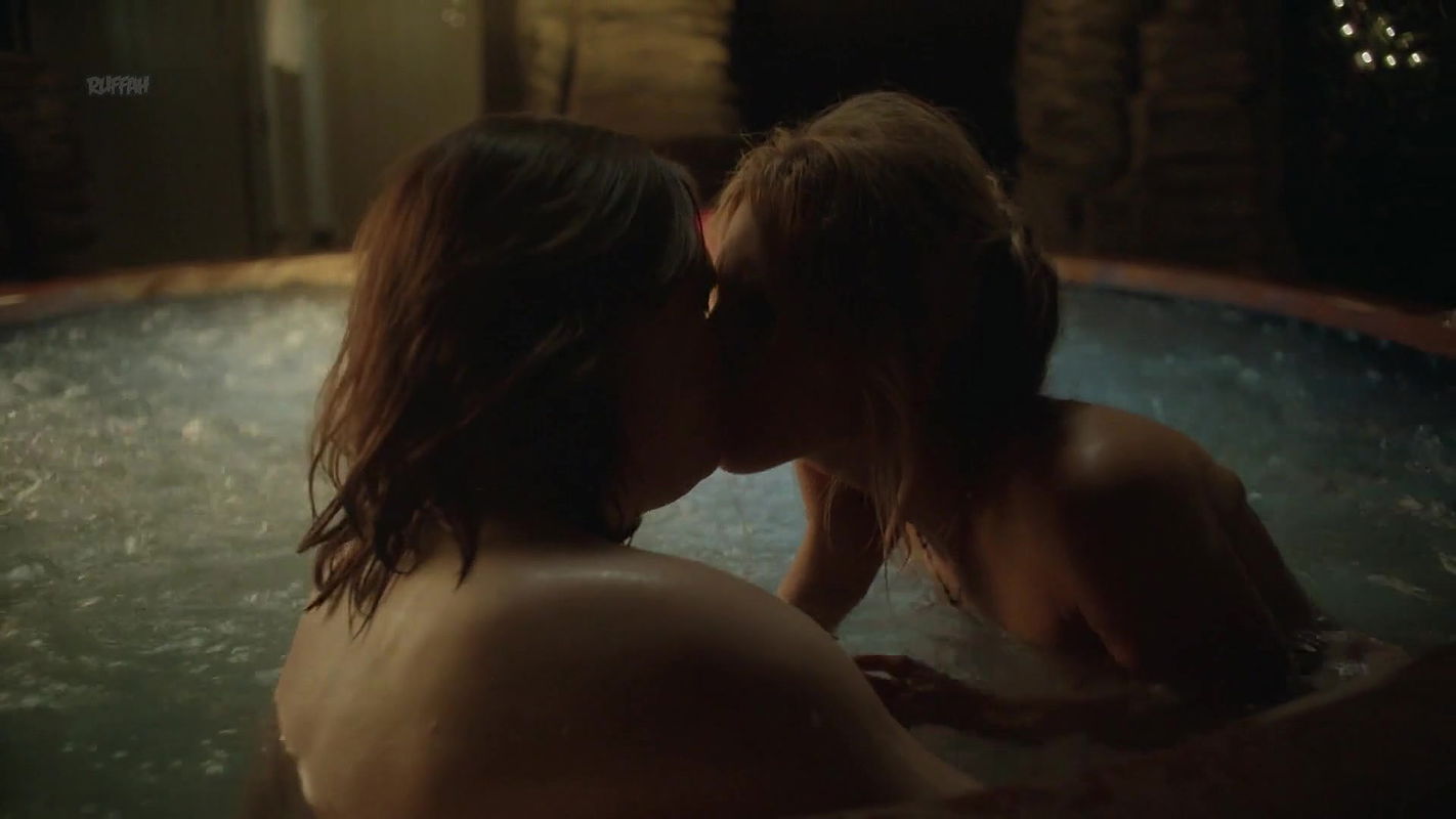 chloe brooks – im dying up here