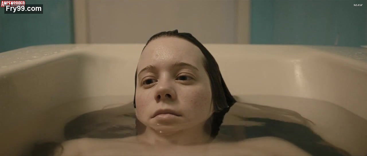 Chloe Pirrie – shell