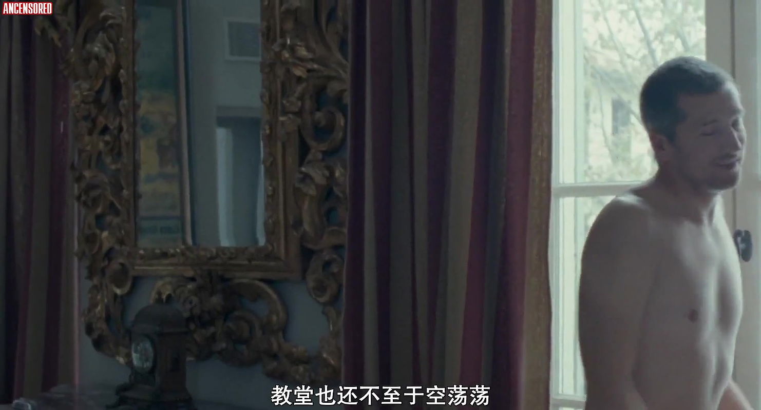 Christa Theret – doubles vies