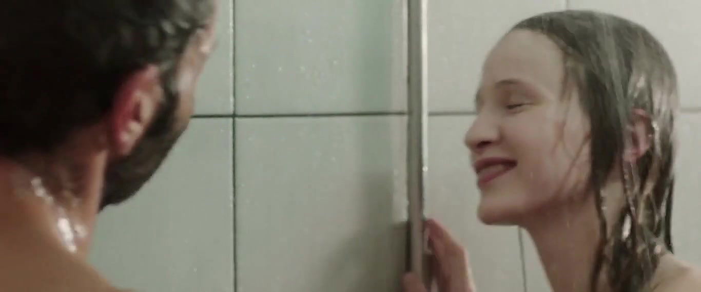 Christa Theret – La Fille Du Patron