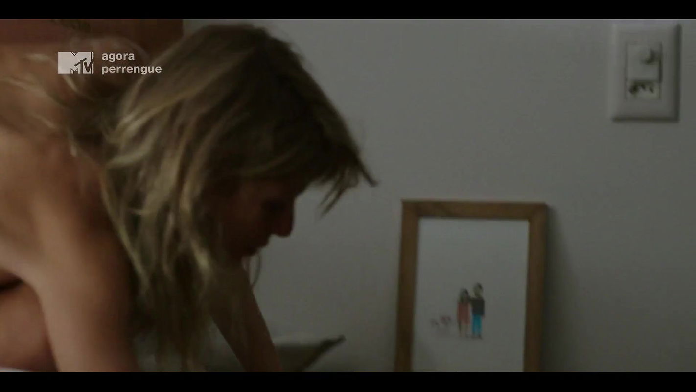 Christiana Ubach – perrengue