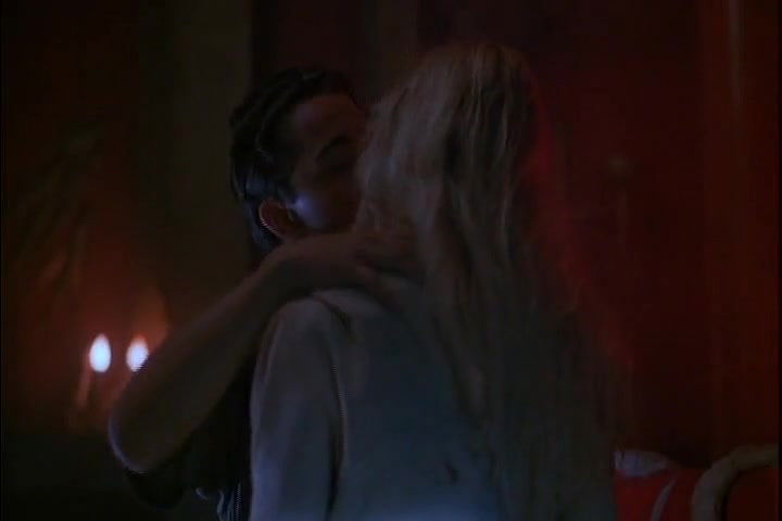 Christina Applegate – Streets