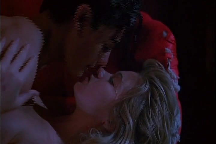 Christina Applegate – Streets