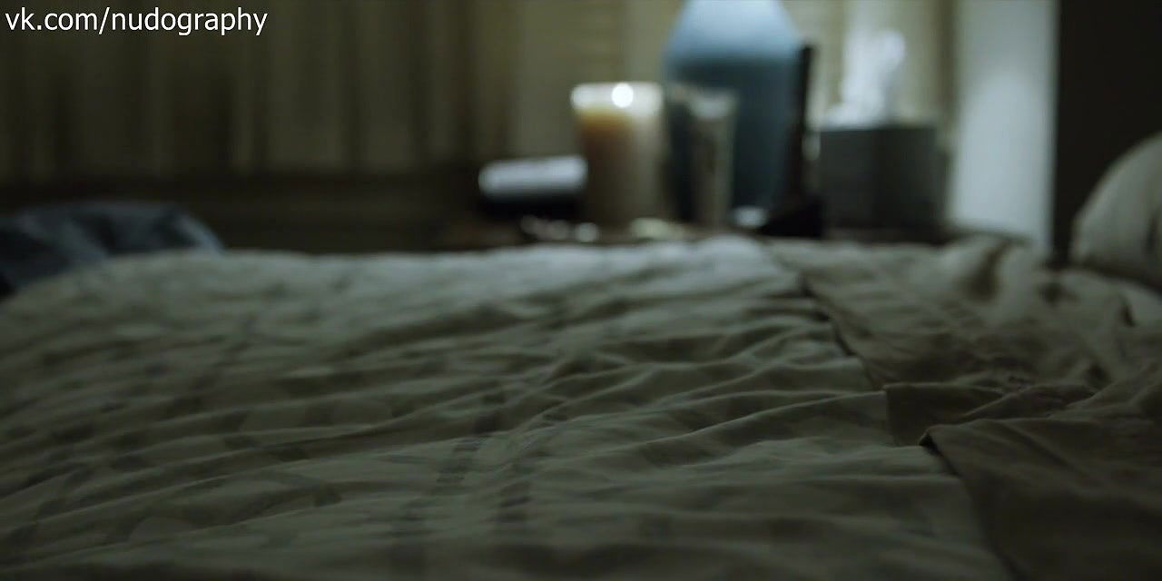 christina bennett lind – House of Cards