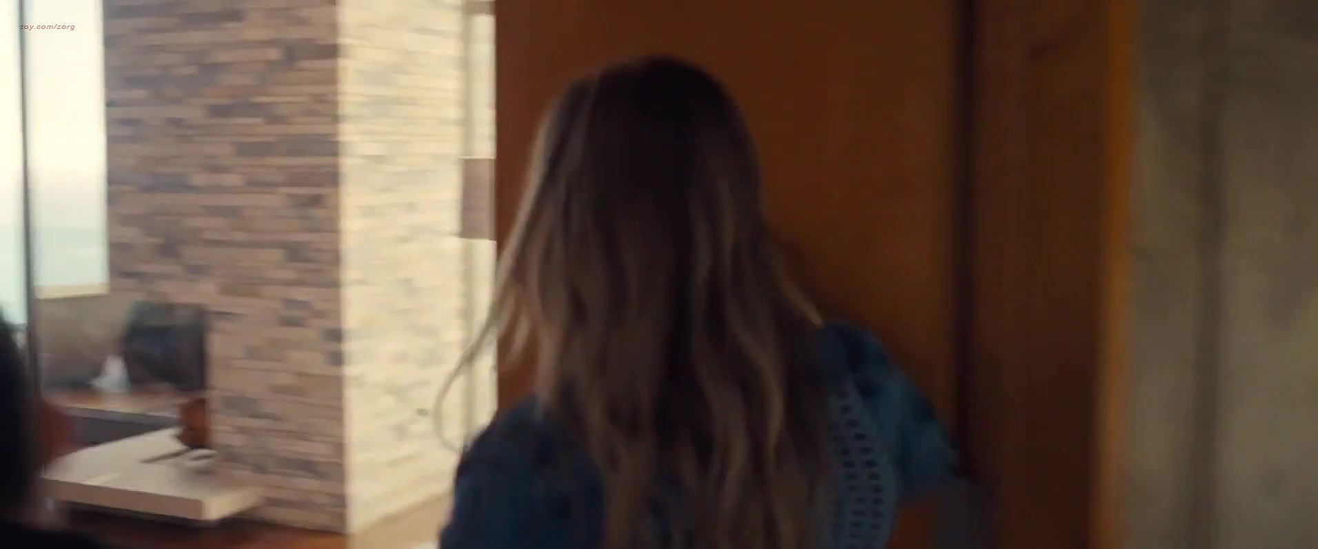 Christine Donlon – Entourage