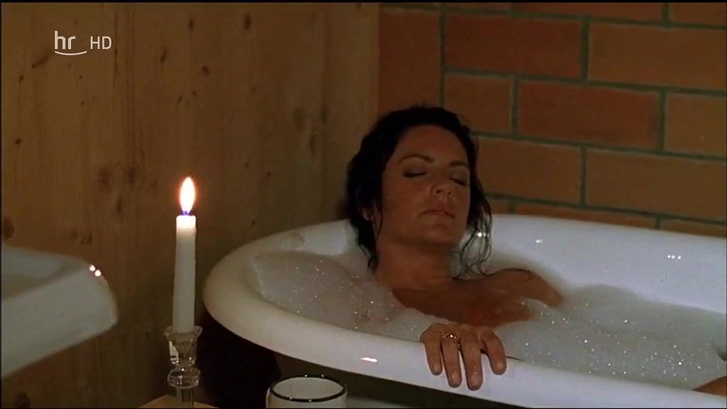 Christine Neubauer – eva zacharias